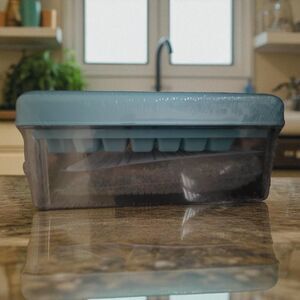 2-Layer Ice Cube Tray – Makes 60 Cubes, Durable Plastic, Compact Size 235x133x10